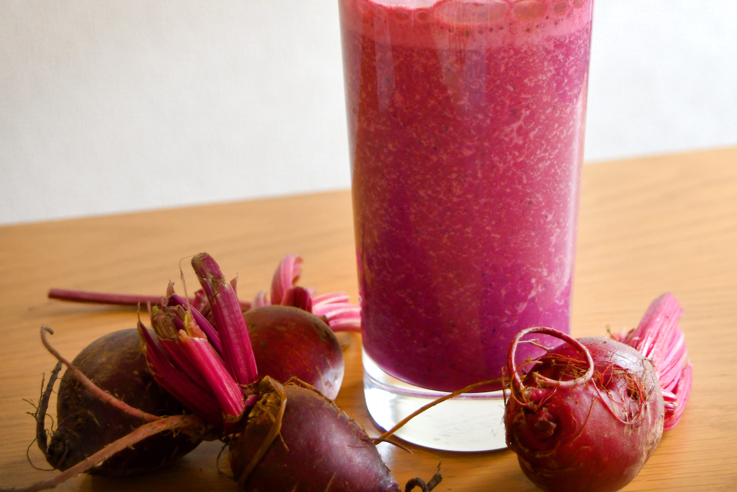 beet-breakfast-smoothie-eat-with-meraki