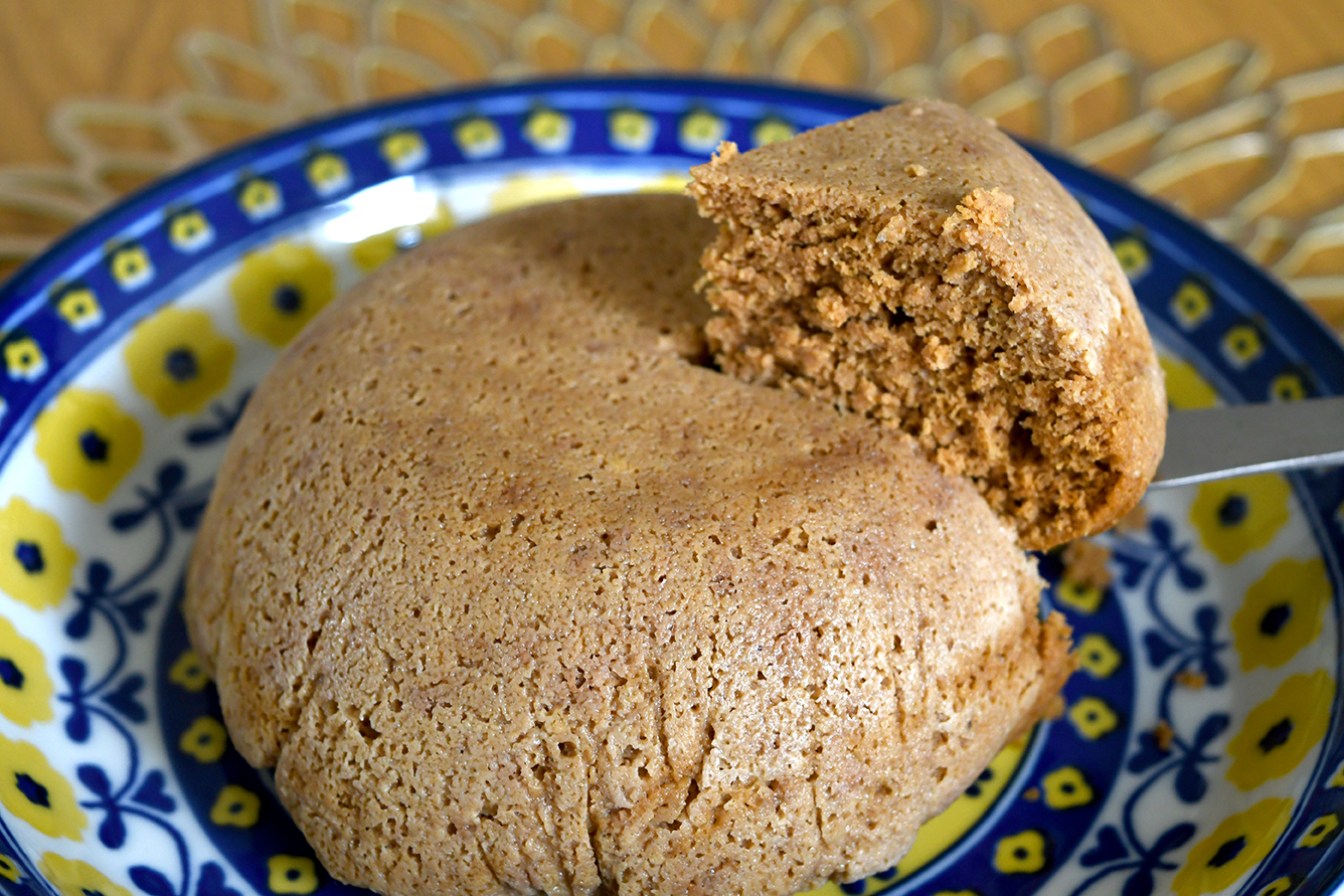 Okara Kinako Sponge Cake Eat with Meraki